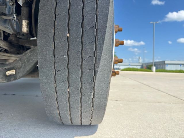 2018 Hino 258ALP thumbnail 5