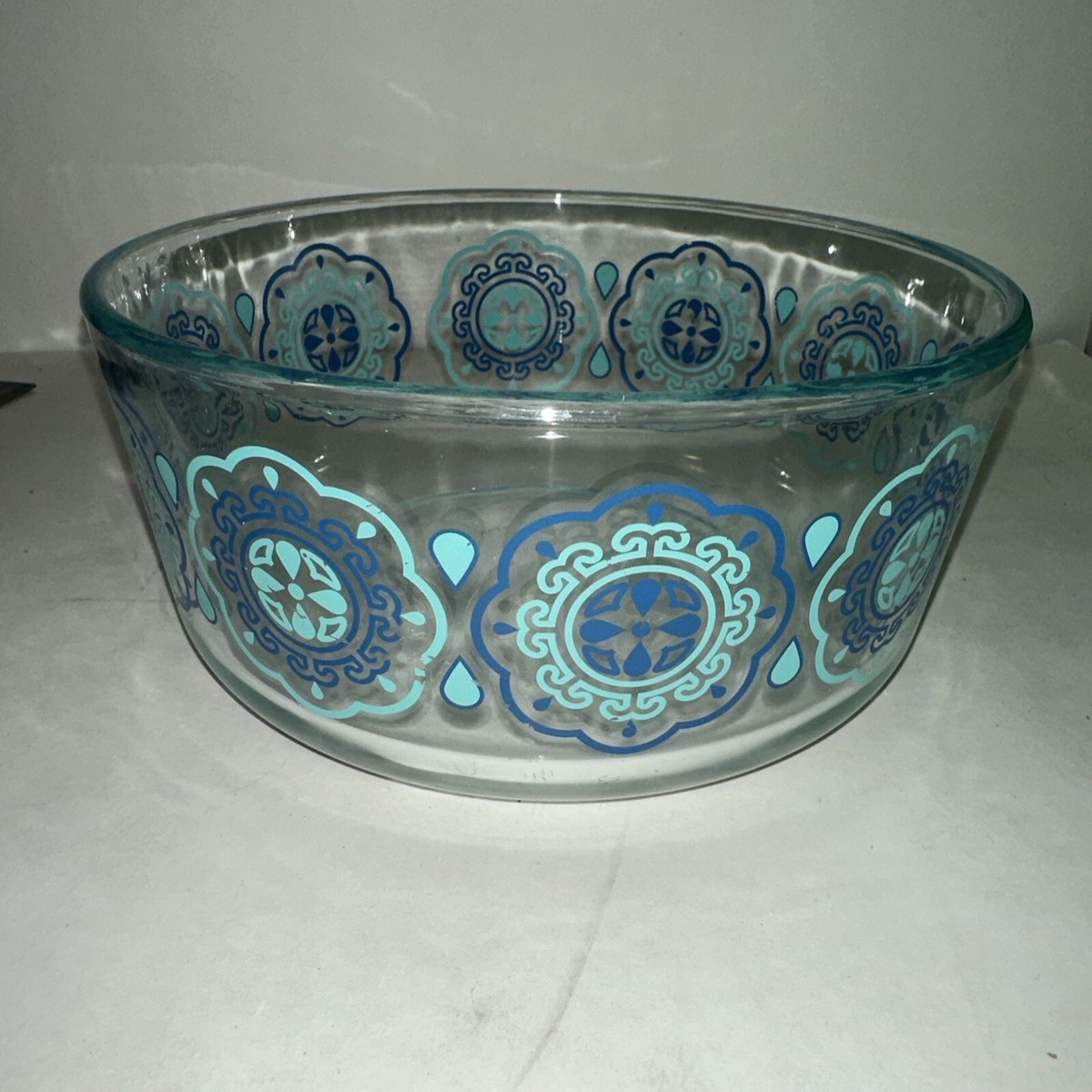 Vintage Pyrex 7203 Qt Blue/Aqua Floral Pattern Glass Bowl Medallian
