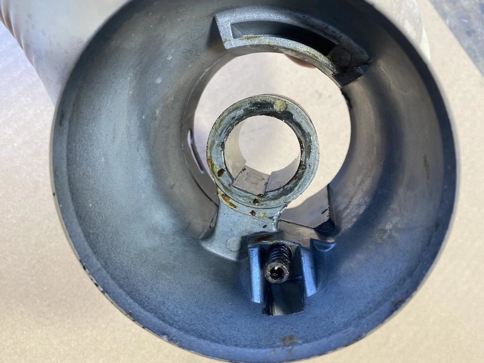 70-71 Cadillac Eldorado Deville Fleetwood inclinable/tele columna de dirección cuenco inferior Foto 3 de 4