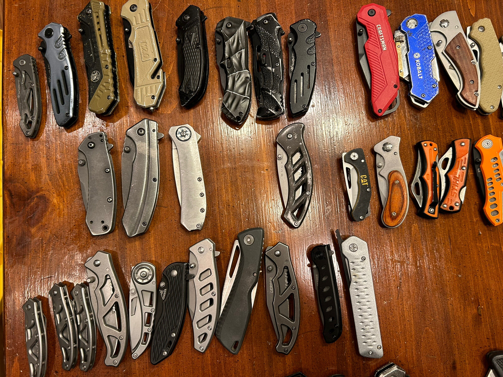 19 ASSORTED EDC knives Kershaw, Gerber, Crkt, Smith+Wesson etc. 200