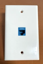 Ethernet Cat5e Single Port Wall Plate with Tool Less Keystone Jack Blue