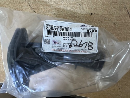 GENUINE BRAND NEW HYUNDAI I30 2012-2015 FITTING-COOLANT INLET - Picture 6 of 7
