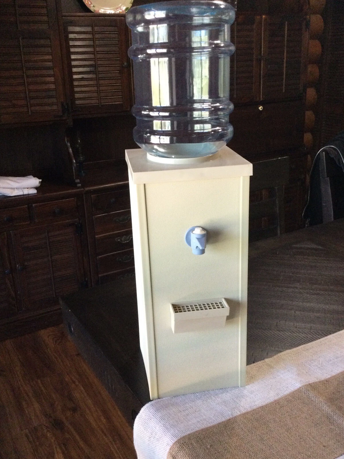 Mini Water Cooler Personal Water Dispenser /can you imagine RARE NEW Vintage