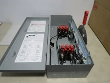 Siemens DTNF221 30-Amp 2 Pole 240-volt 2W Non-Fused Double Throw Safety Switches