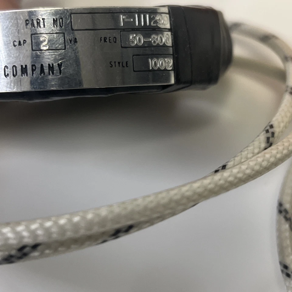 Two SIMPSON 1-111299 Current Transformers 200-5 RATIO 50-800HZ  New Old Stock - Image 3 of 4