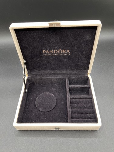 Pulsera Pandora de cuero, caja de dijes - Imagen 7 de 7