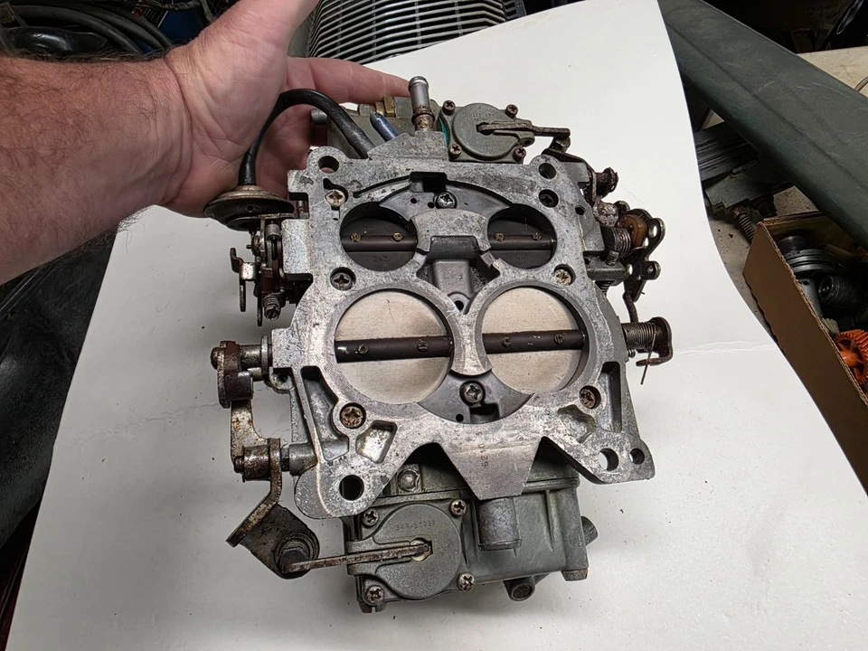 Carburador Holley 650 doble bomba mopar plymouth cuda challenger Foto 3 de 3