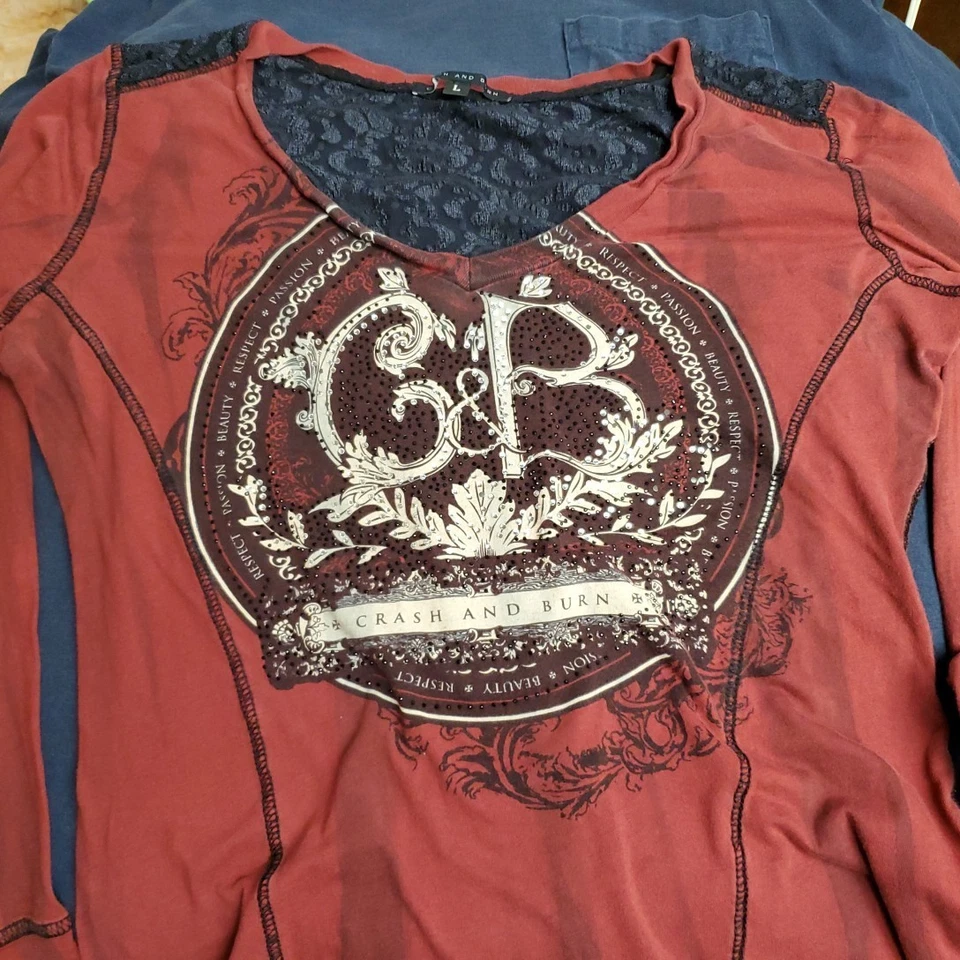 Camisa De Colección Crash And Burn Para Mujer Grande Roja Negra Encaje Gótico Y2K Retro Grunge TEE Foto 2 de 4