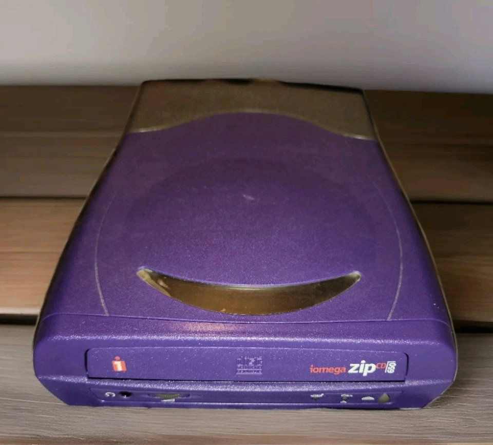 Iomega ZIPCDUSB ZIP CD 650 CD-R/RW External USB Drive CD-ROM With Power Cord - Image 2 of 4