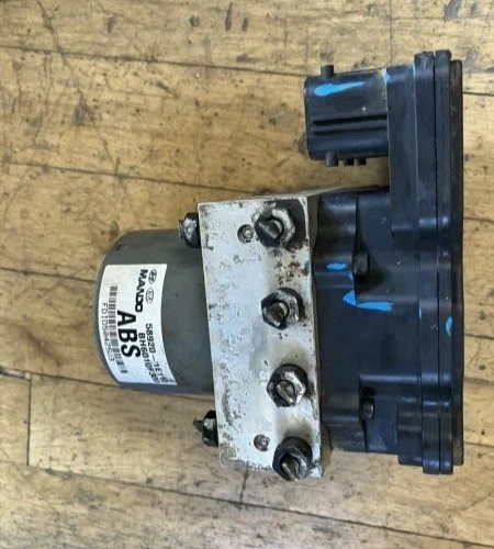 2009-2011 Hyundai Accent ABS Anti-Lock Brake Pump Assembly OEM Foto 2 de 4