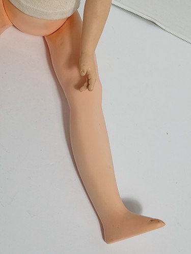 Bambola vintage originale anni 50 Walt Disney Biancaneve 22" con vestito occhi addormentati - Foto 13 di 20