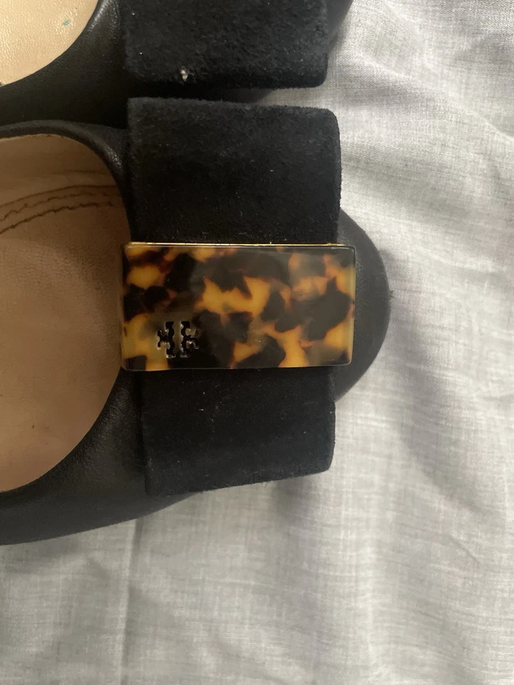Pisos de ballet Viral Tory Burch Nappa Chase con detalle de tortuga arco cuero 6,5 Foto 3 de 4