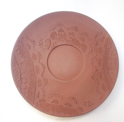 I ''Meissen'' Untertasse aus Böttger-Steinzeug aus dem Jahr 1982 Durchm.ca.10,7 cm