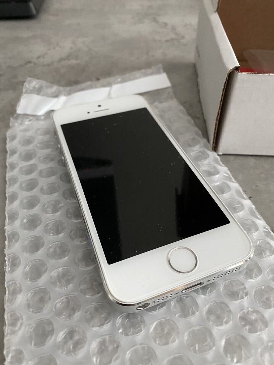 Apple iPhone 5S 16GB Silver - Straight Talk/Total Wireless