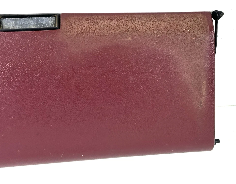 Chevy GMC C1500 C2500 1988-1994 Silverado Sierra granate guantera puerta OEM Foto 4 de 4