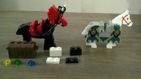 LEGO Castle: Blacksmith Shop (6040) Complete w Minifigures No Instructions