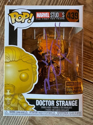 BENEDICT CUMBERBATCH DOCTOR STRANGE MARVEL SIGNED AUTO FUNKO POP READ GOLD