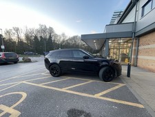 Range Rover Velar D180 S Auto with electric Pan Roof 2.0 Diesel Black