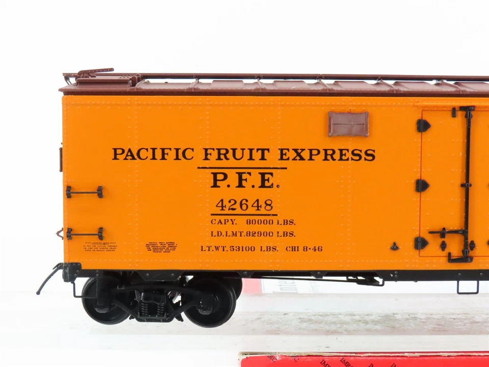 O 2-Rail Intermountain 25302S-52 PFE/UP Pacific Fruit Steel Ice Reefer #42648 - Image 2 of 4