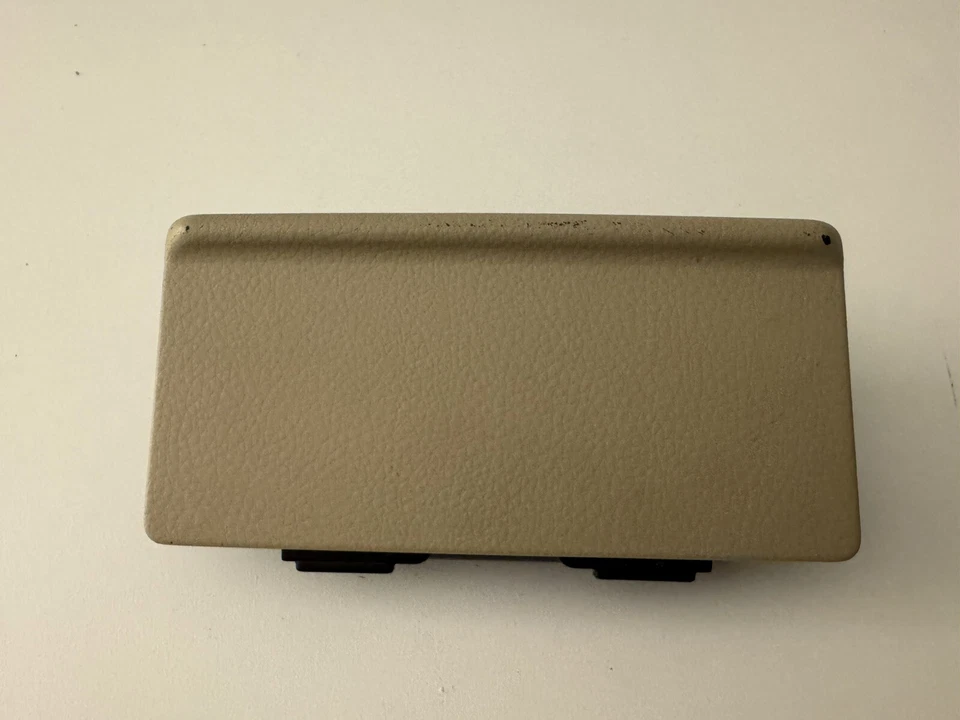 2003 2004 英菲尼迪 G35 后中心控制台烟灰缸烟灰缸存储 96510-AL500 — 第 4/4 张图片