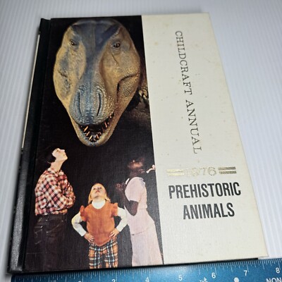 コパークラフト  鶏と子供 Vintage Prehistoric Animals The 1976 Childcraft Annual hard cover