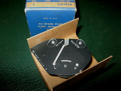 NOS 1952 Buick Special oil pressure gauge, in box, 1507839