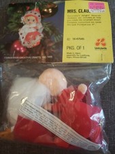 LeeWards Christmas Mrs Claus Vtg Sequin Bead Christmas Ornament Kit NOS