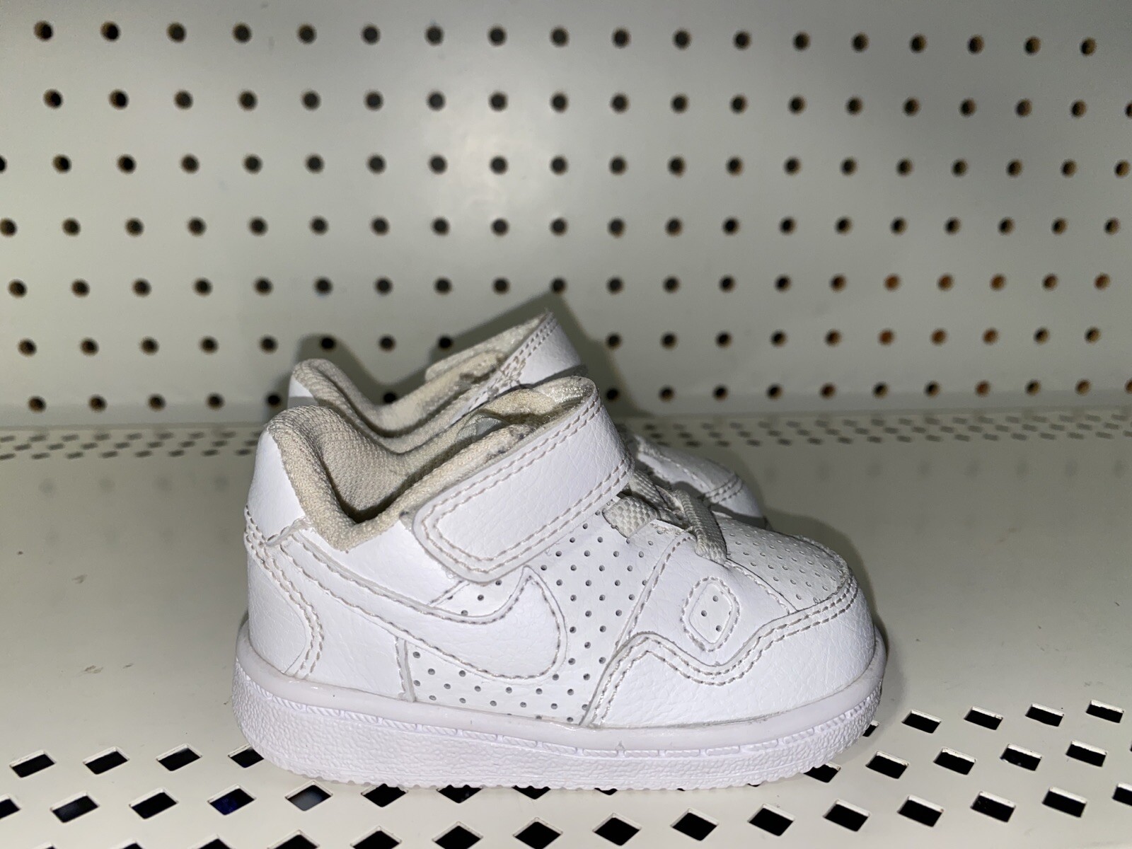 baby girl size 3c shoes