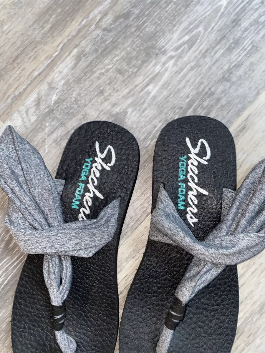 Skechers Yoga Foam Sandals Womens 6 Gray Black Thong Flip Flops