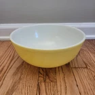 Pyrex 404 4Qt Nesting Mixing Bowl Vintage Yellow, 10"