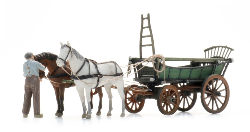 Artitec 387.599 - 1/87 / H0 Northern European Hay Wagon + Figure - New