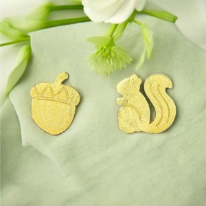 Authentic 18K yellow gold plated over silver squirrel acorn stud earrings jewelry B16A