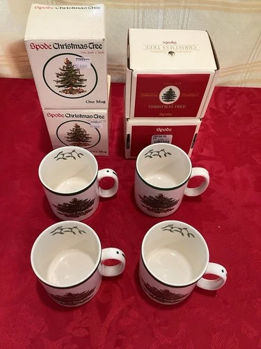 Spode Vintage Christmas Tree Coffee/Tea Mug /Made in England Set of 4 New in Box