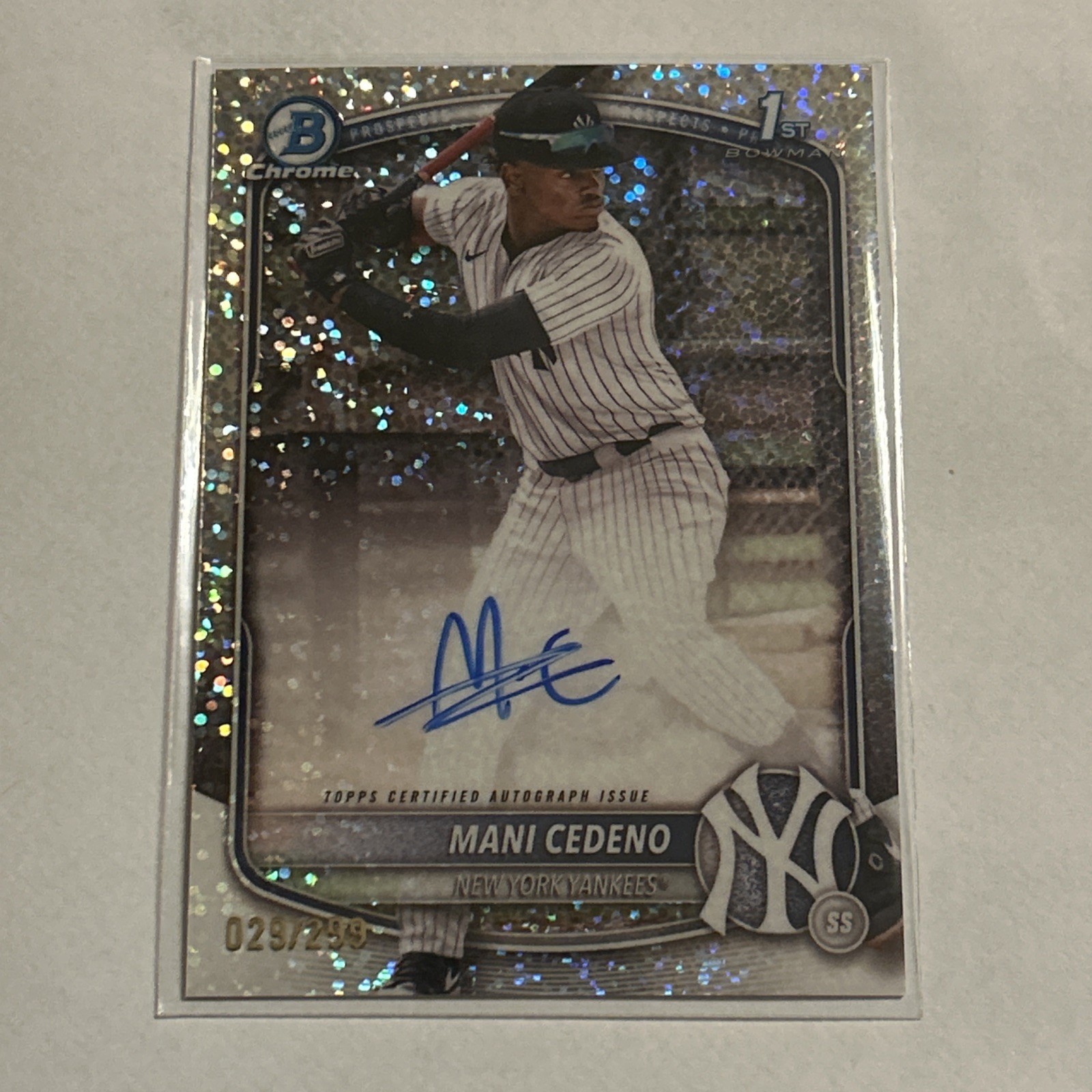2025 Bowman Chrome Mani Cedeno 1st Auto Speckle Refractor /299 Yankees Prospect