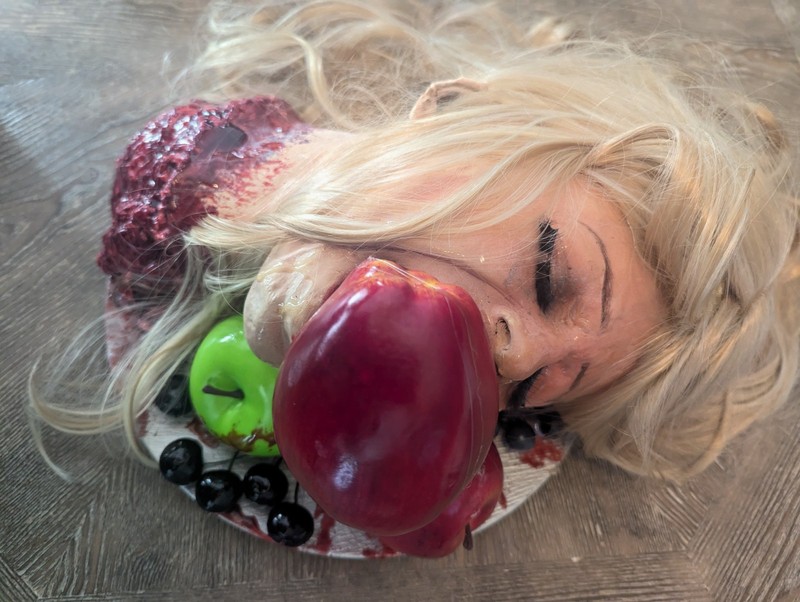 Halloween Prop Severed Head Fruit Scary Haunt Film Attraction Fright Horror 