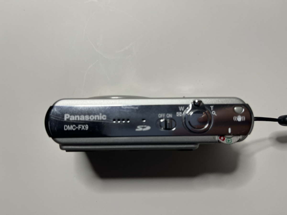 Panasonic Lumix DMC-FX9 6.0MP Digital Camera For Parts Or Repair
