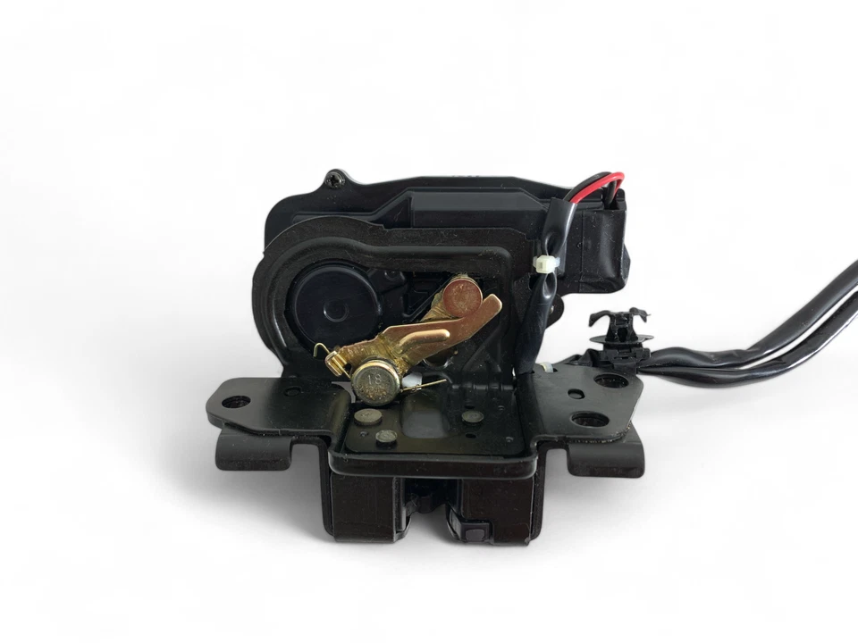 Actuador de bloqueo de pestillo de maletero trasero Lexus IS300 2002 Sportcross OEM 898 +++ #A52 Foto 4 de 4