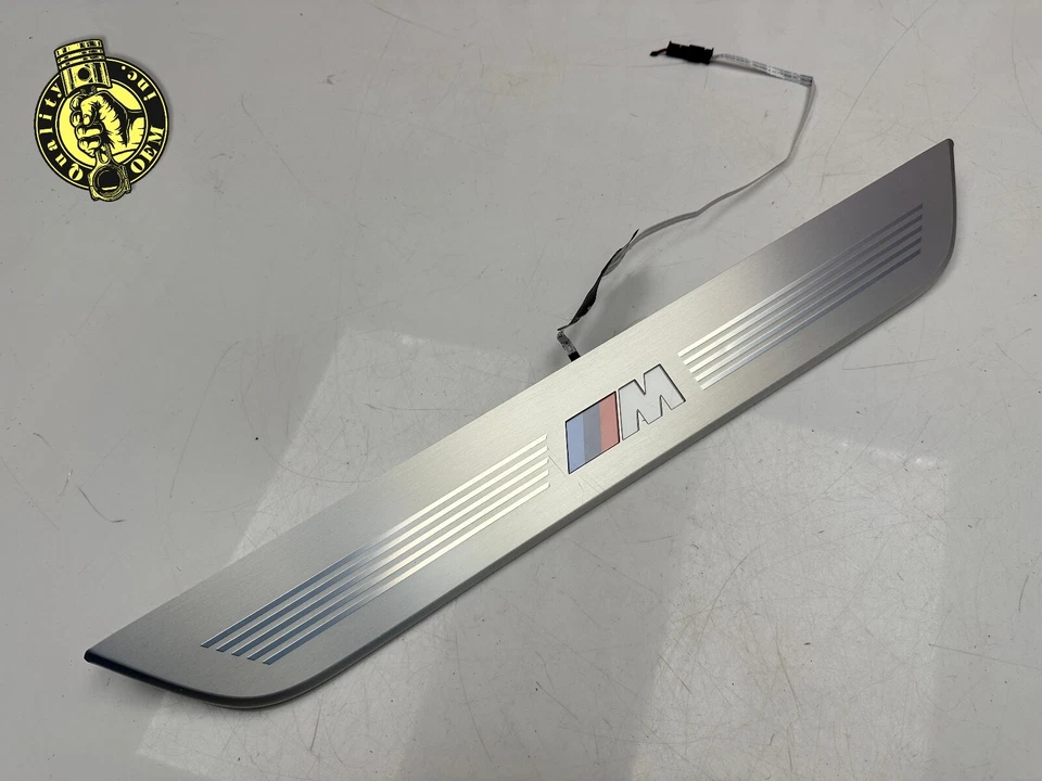 BMW SERIE 7 2016-2022 ESTILO M UMBRAL PUERTA PLACA RASGUÑO EMBELLECEDORES ILUMINADOS JUEGO DE 4 Foto 3 de 4