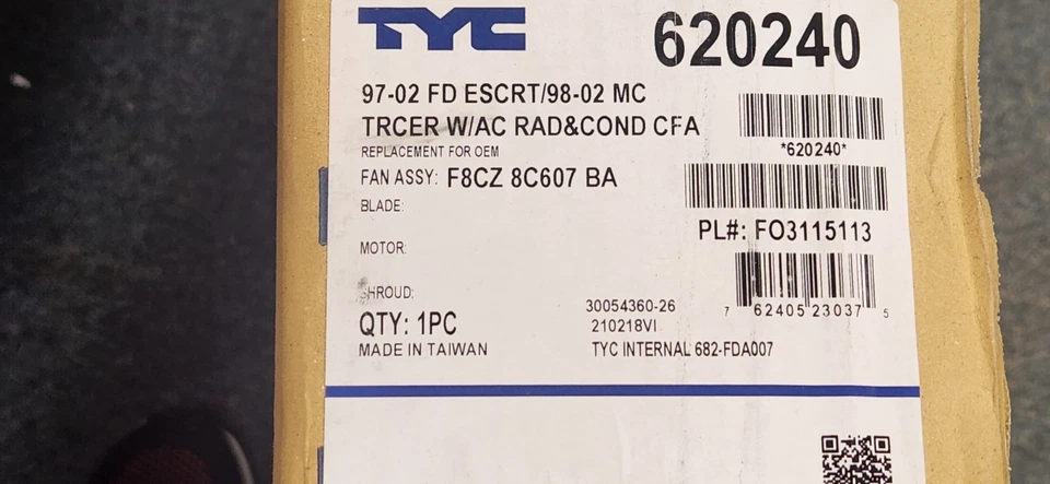 Ventilador de refrigeración de radiador y condensador TYC para 97-02 Ford Escort, 98-02 Mercury Tracer Foto 4 de 4
