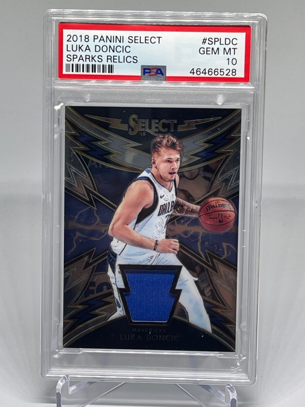 2018-19 Select Luka Doncic Sparks Jersey Rookie Card RC GRADED PSA 10 GEM MINT