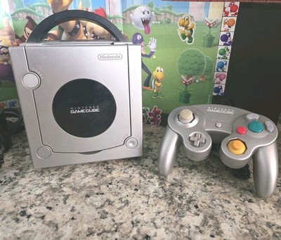 Nintendo GameCube Console Bundle TESTED DOL-001 USA Silve W/ Controller & Cables