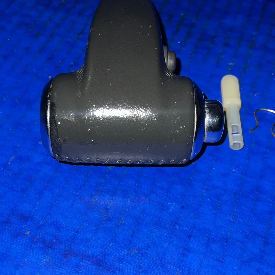 2005-2012 NISSAN XTERRA PATHFINDER FRONTIER GEAR Shifter Knob Black Leather - Image 3 of 3