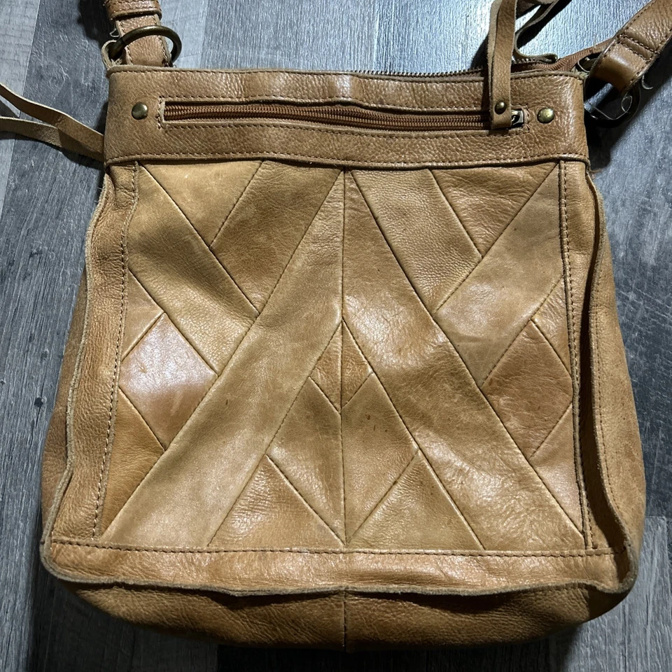 Bolso Bandolera Lucky Brand Patchwork Cuero Boho Rústico De Colección Foto 4 de 4