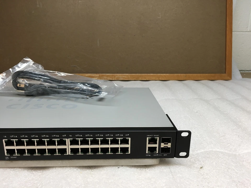Cisco SG200-26 26-port Gigabit Smart Switch SLM2024PT V06 w/ Rack Ears - Image 3 of 4