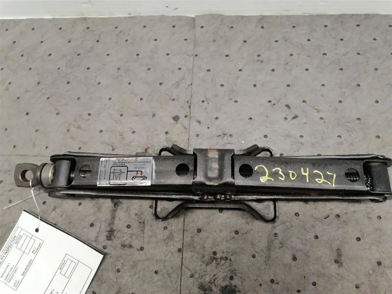 Jack And Tools Set Fits 2013 Honda Civic  - Image 3 of 4