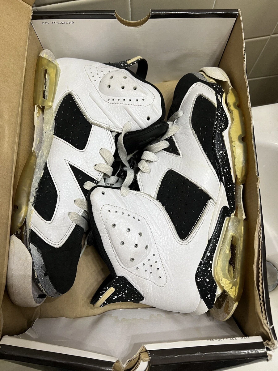 Size 8.5 Jordan 6 Retro Oreo 2010