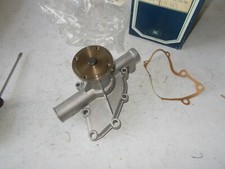 Pompe à eau BMW 518
