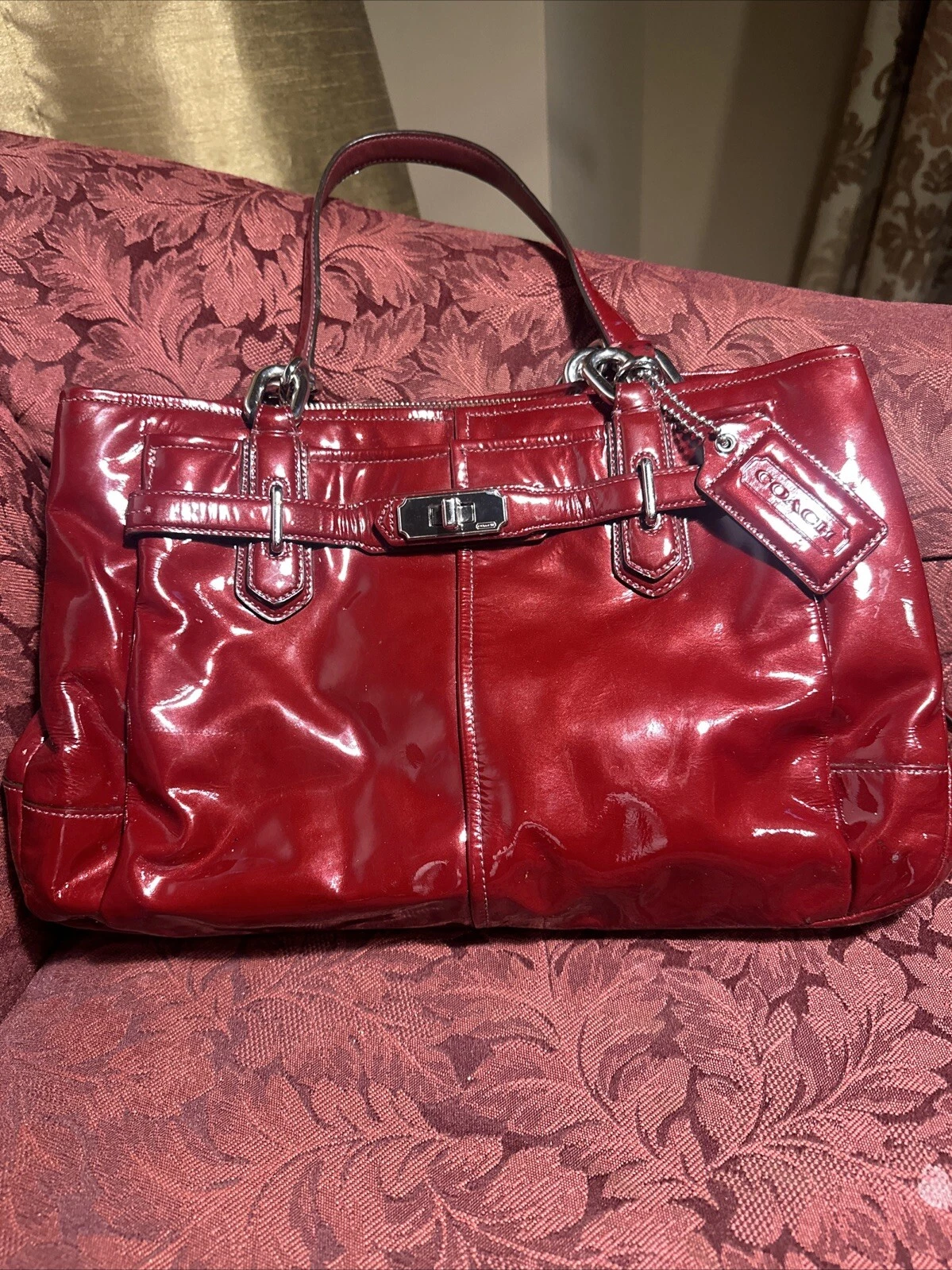 Borsa a tracolla Coach Chelsea vino rosso bordeaux vernice pelle F17855