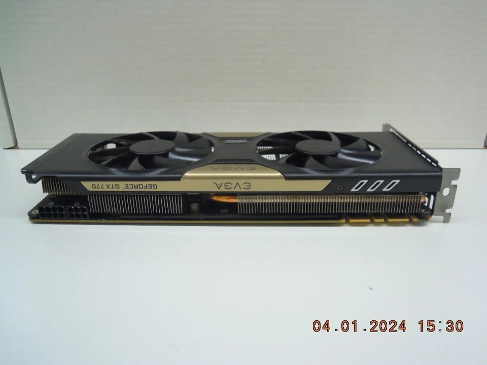 EVGA NVIDIA GeForce GTX 770 (04G-P4-3774-KR) 4GB GDDR5 Graphics Card - Image 4 of 4