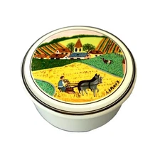 Villeroy and Boch Porcelain Trinket Box Tilling Field Design Naif Round Folk 3"